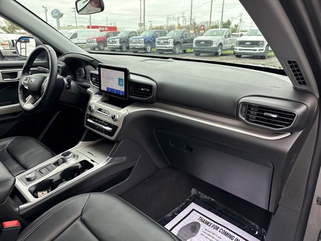 Certified 2023 Ford Explorer XLT w/ Equipment Group 202A AWD/4WD image 38