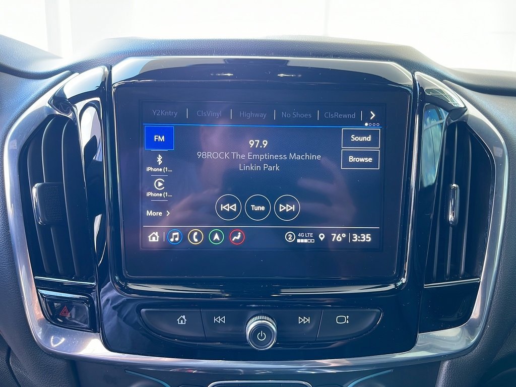 Used 2022 Chevrolet Traverse RS image 19