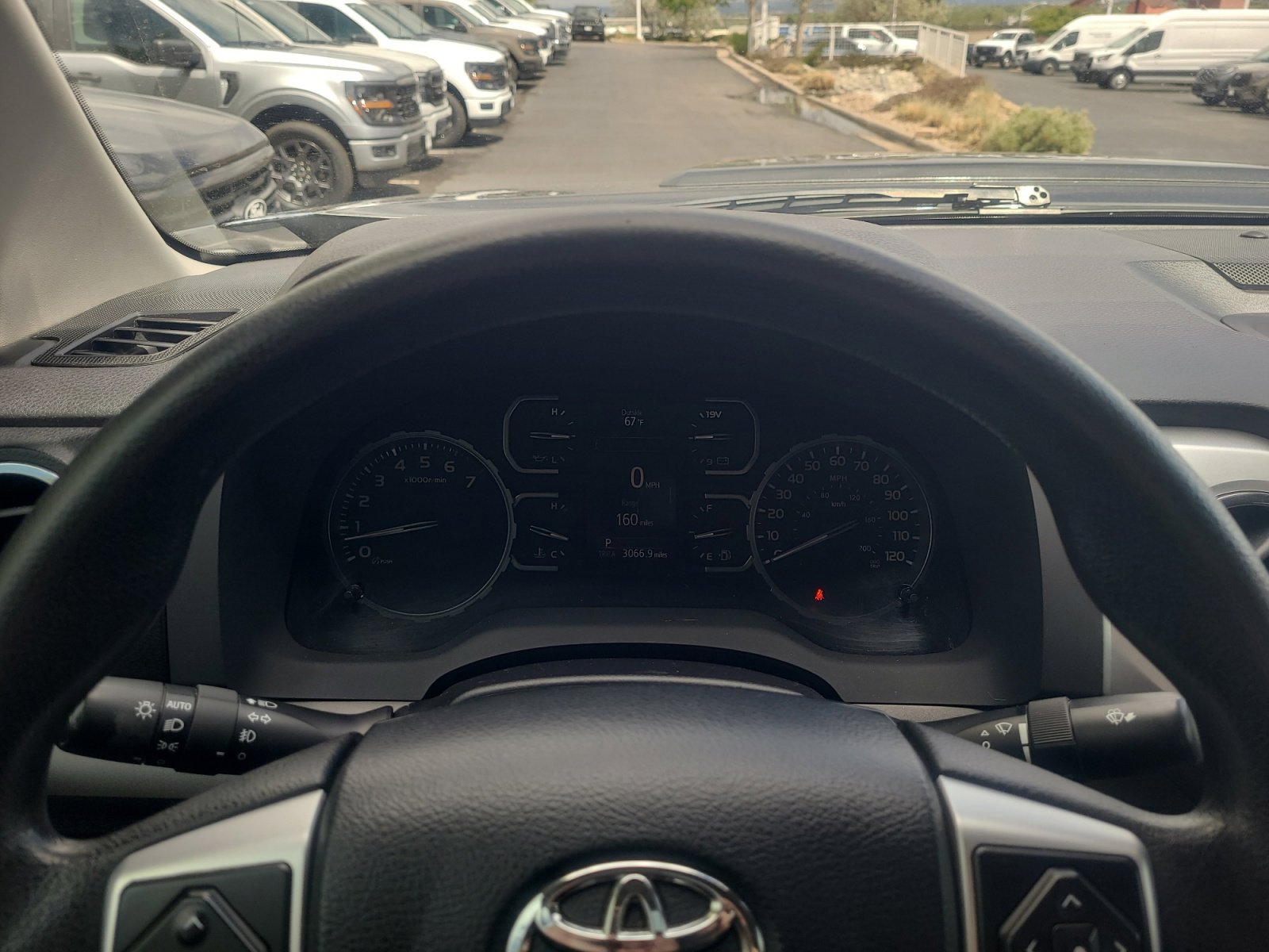 Used 2018 Toyota Tundra SR5 AWD/4WD image 10