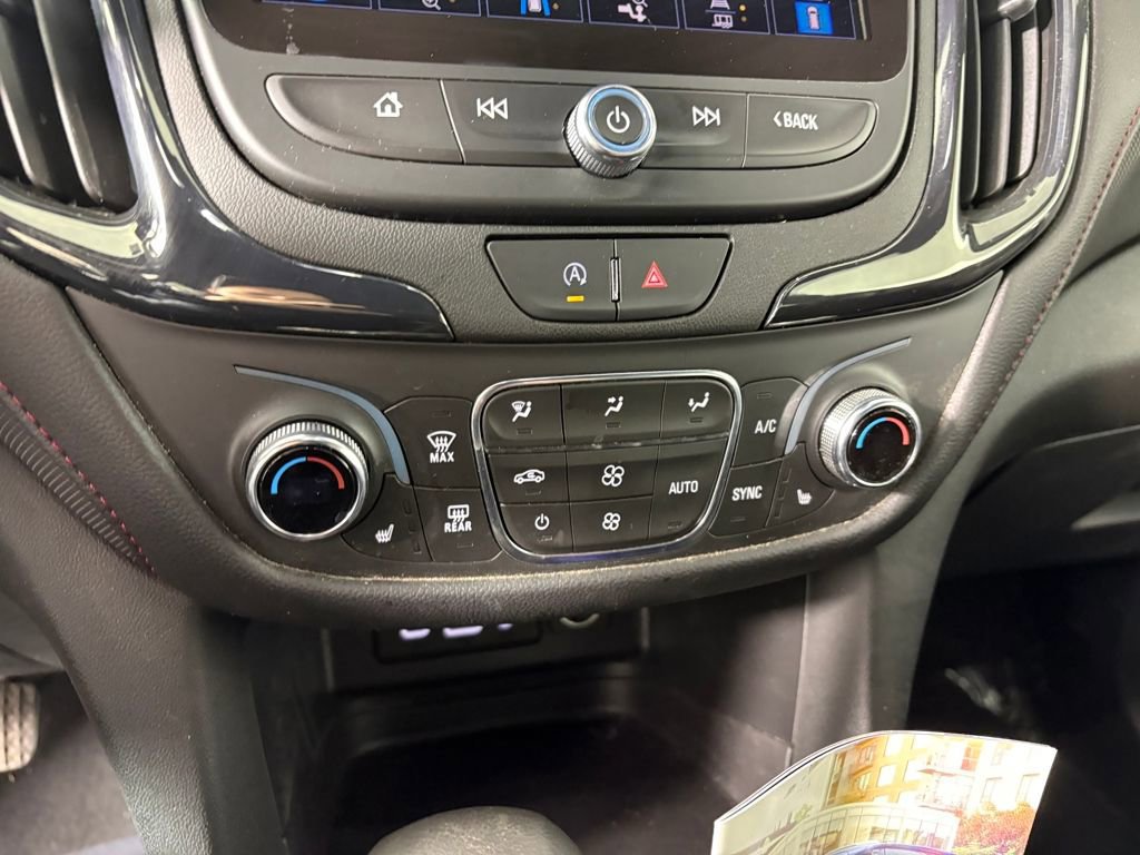 Used 2022 Chevrolet Equinox RS w/ RS Leather Package image 18