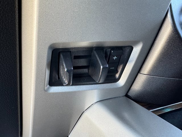 Certified 2019 Ford F150 Lariat image 28