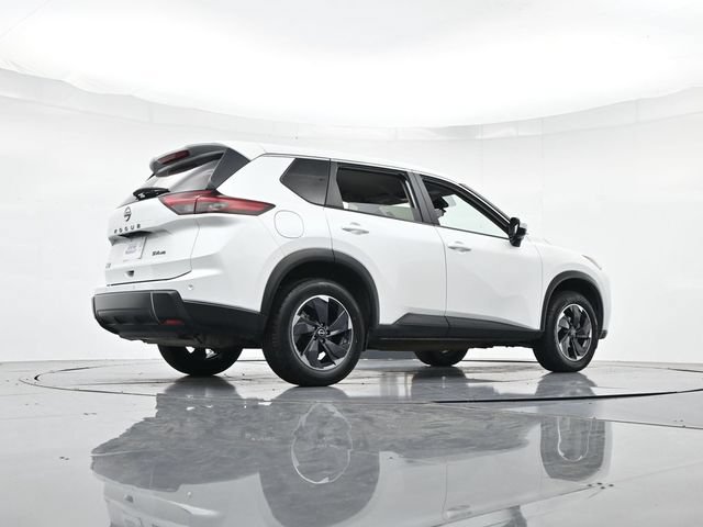Used 2024 Nissan Rogue SV AWD/4WD image 33