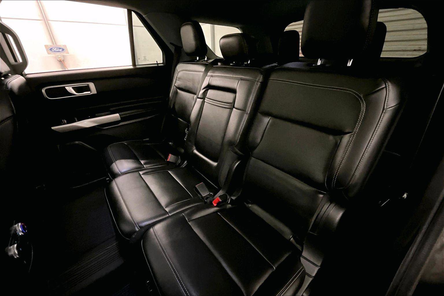 Certified 2022 Ford Explorer XLT w/ Equipment Group 202A image 25