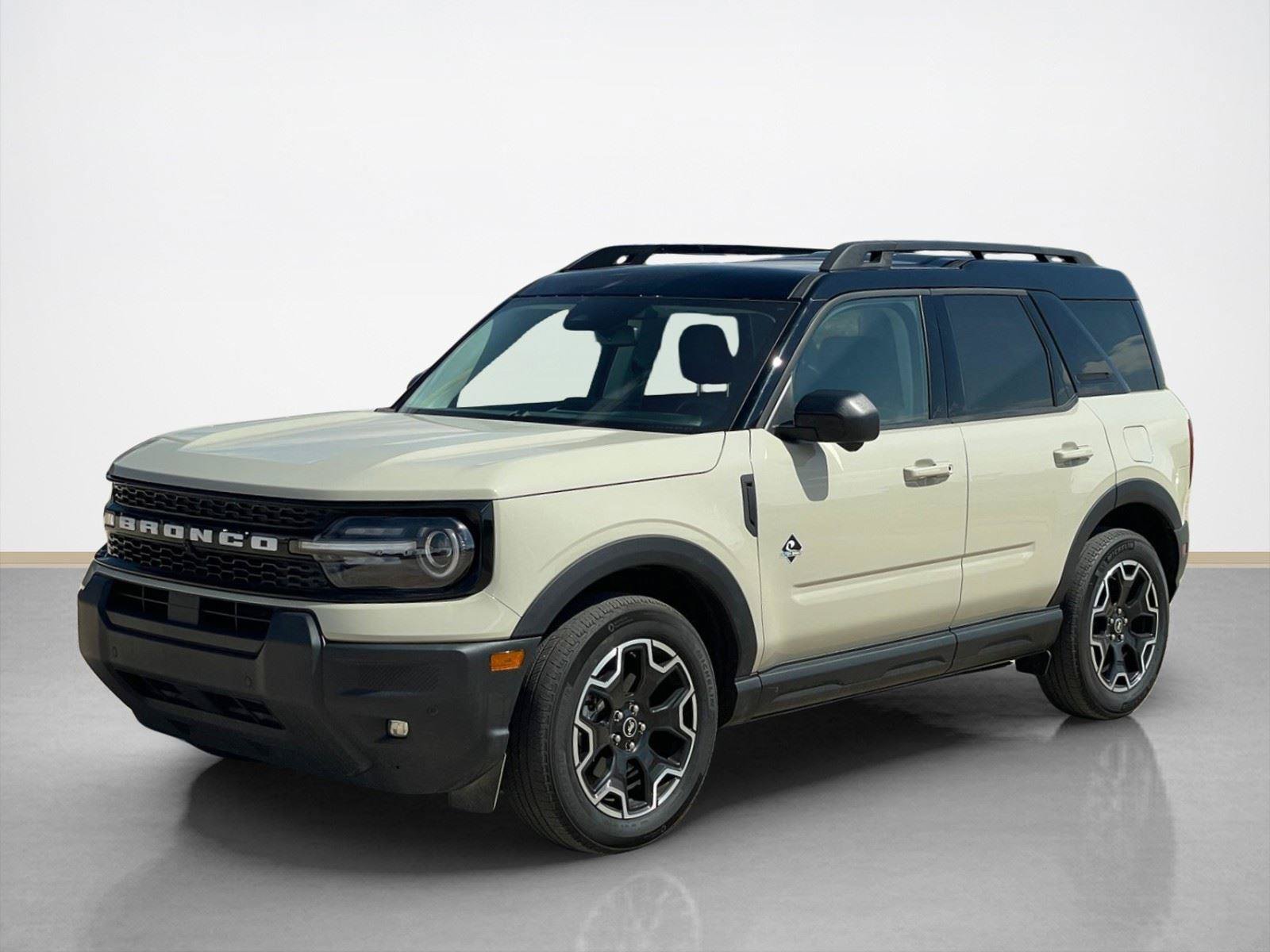 Certified 2025 Ford Bronco Sport Outer Banks w/ Outer Banks Tech Package+ AWD/4WD image 3