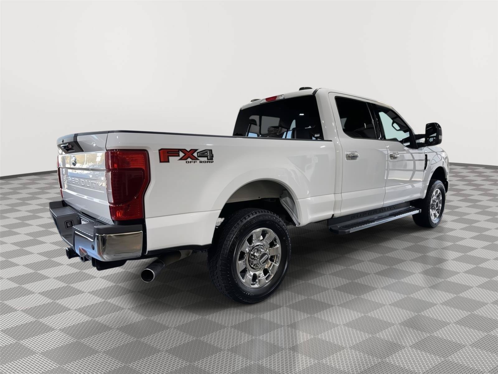 Certified 2022 Ford F350 Lariat w/ Chrome Package AWD/4WD image 8