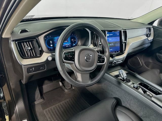 Used 2022 Volvo XC60 B5 Inscription w/ Climate Package image 19
