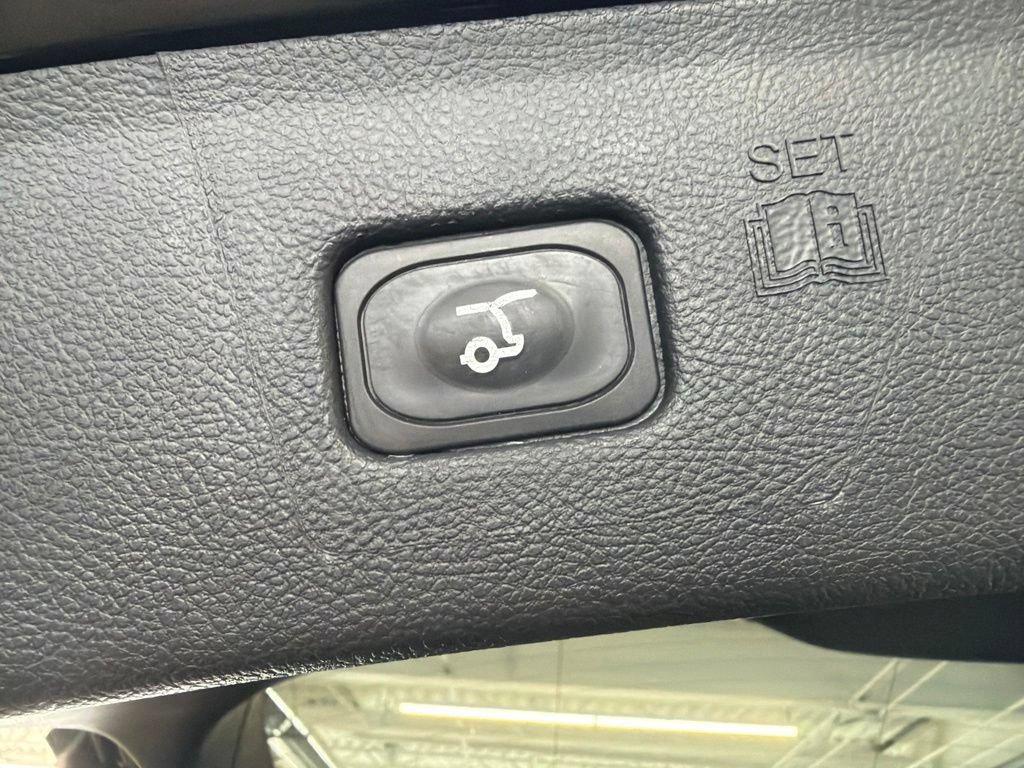 Certified 2024 Ford Edge SEL w/ Convenience Package AWD/4WD image 84