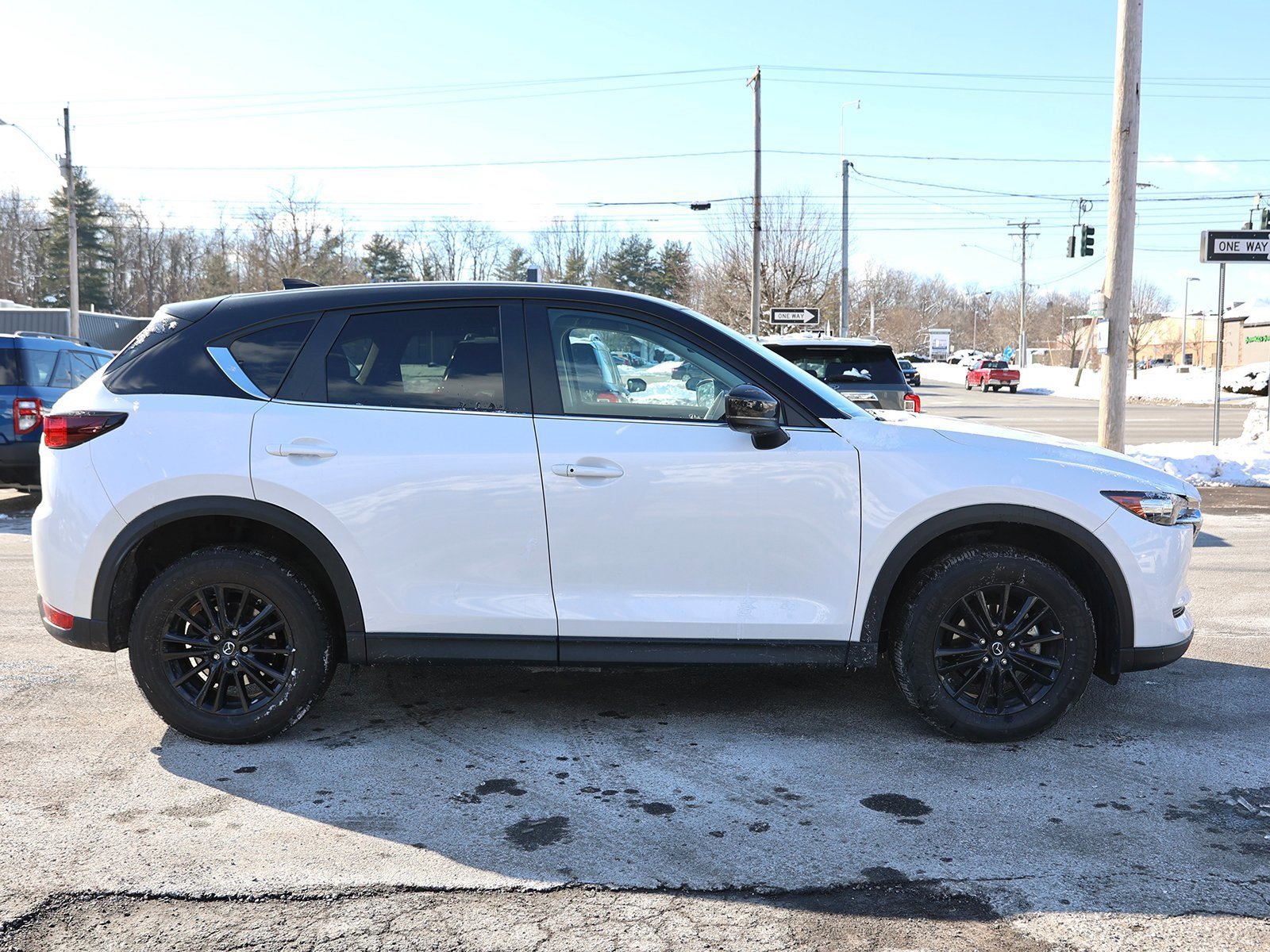 Used 2019 MAZDA CX-5 Touring image 2