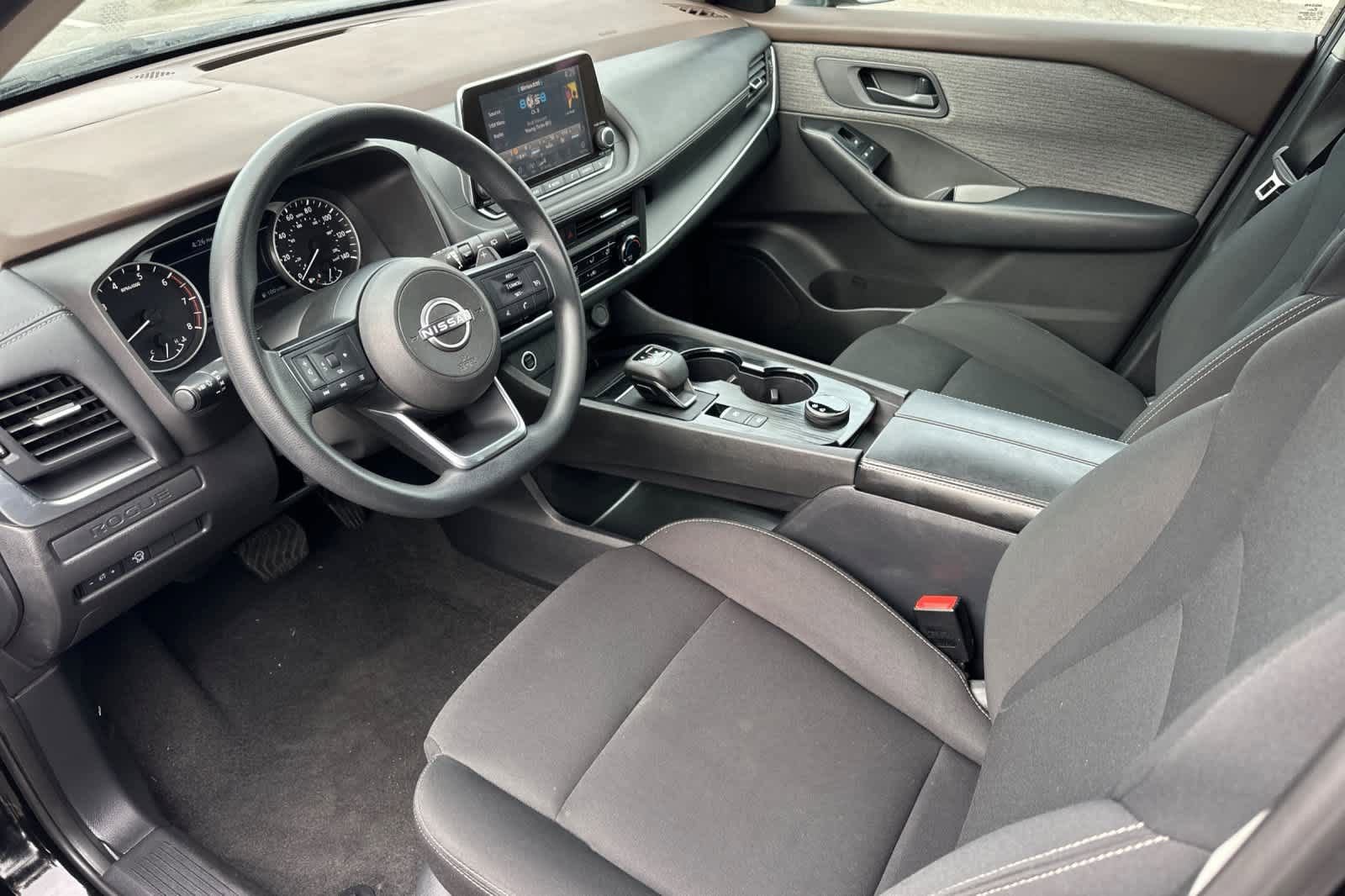 Used 2023 Nissan Rogue S AWD/4WD image 11