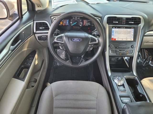 Certified 2019 Ford Fusion SE FWD image 13