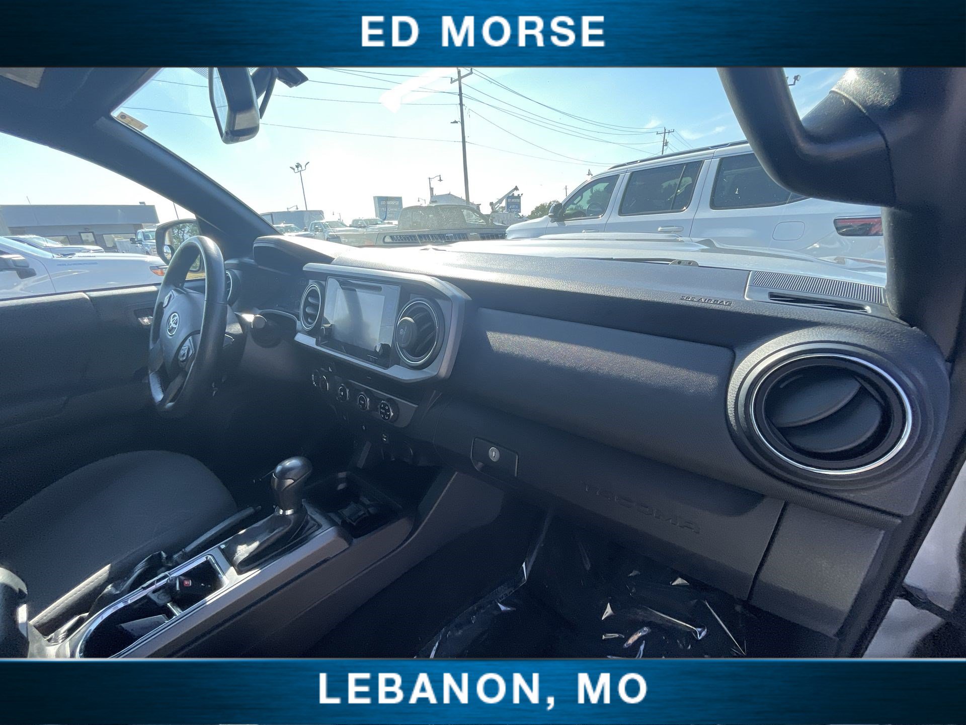 Used 2017 Toyota Tacoma TRD Sport w/ Tow Package (A/T) AWD/4WD image 26