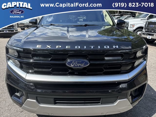 Certified 2025 Ford Expedition Max Platinum w/ Driver's Package AWD/4WD image 10