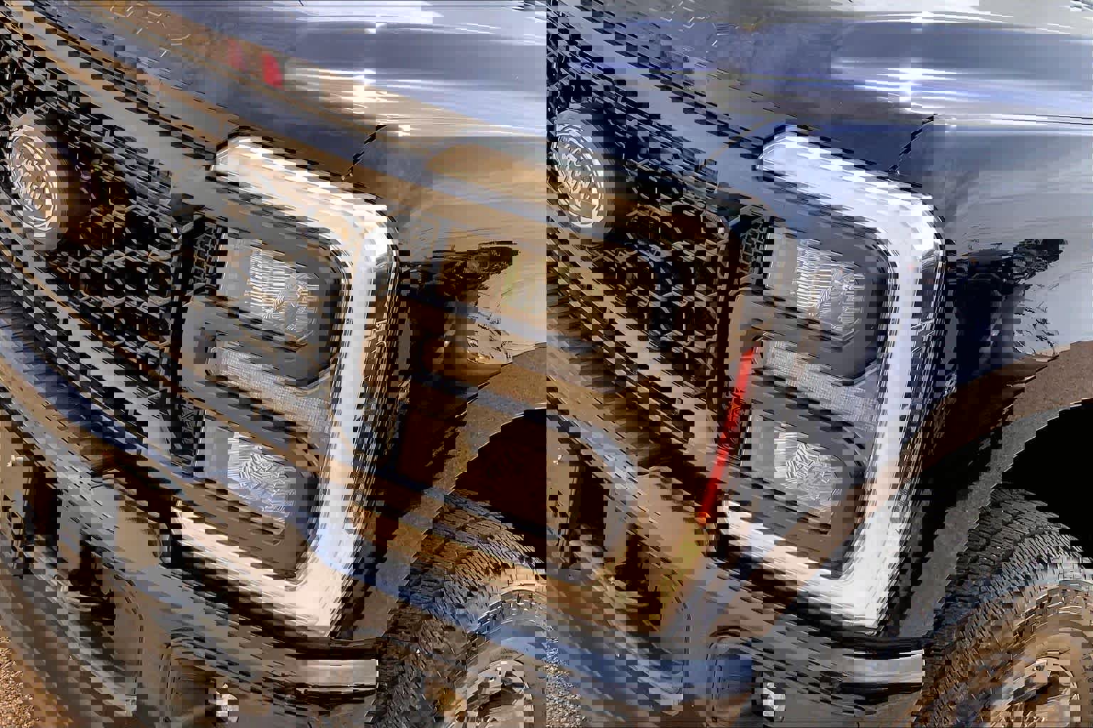 Certified 2024 Ford F250 Lariat w/ Sport Appearance Package image 27