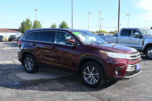 Used 2019 Toyota Highlander XLE AWD/4WD image 7