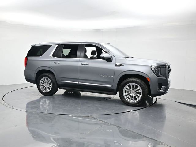 Used 2022 GMC Yukon SLT w/ SLT Luxury Package image 3