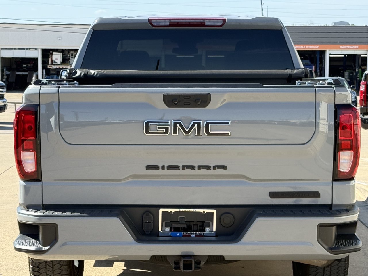 Used 2024 GMC Sierra 1500 Elevation AWD/4WD image 6