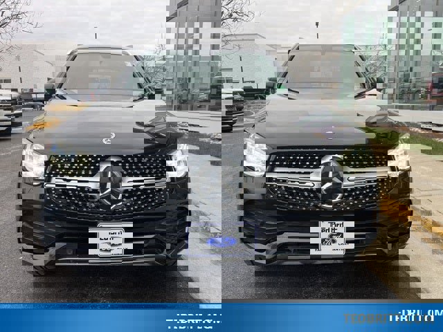 Used 2021 Mercedes-Benz GLC 300 4MATIC image 2