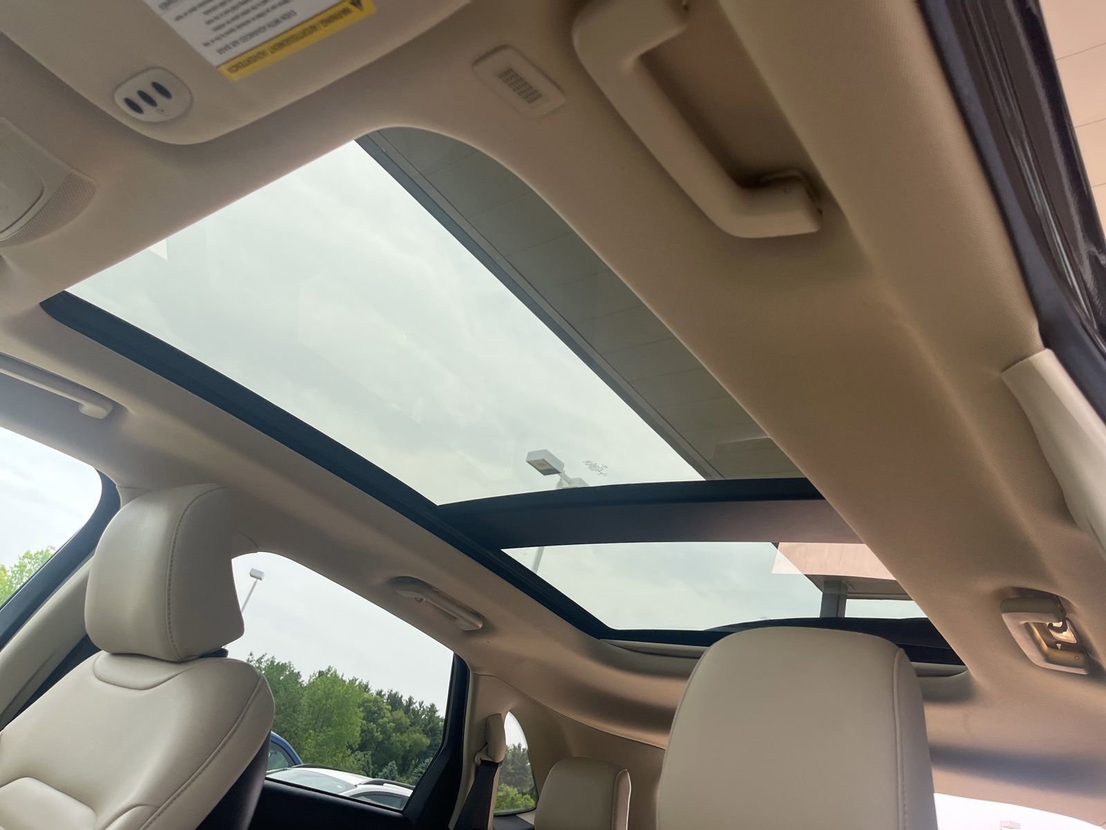 Certified 2023 Ford Edge SEL w/ Convenience Package AWD/4WD image 11