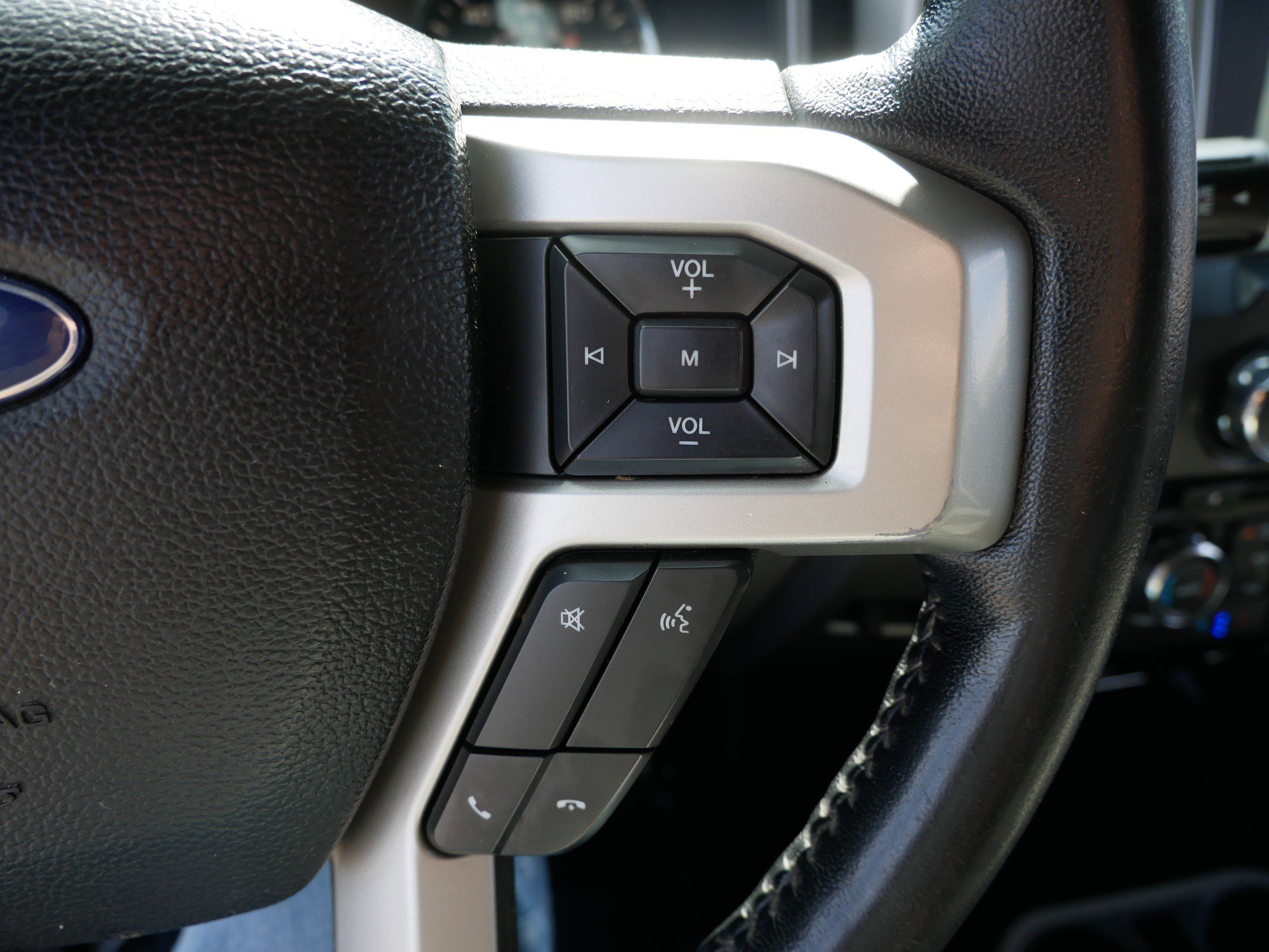 Certified 2018 Ford F150 Lariat AWD/4WD image 29