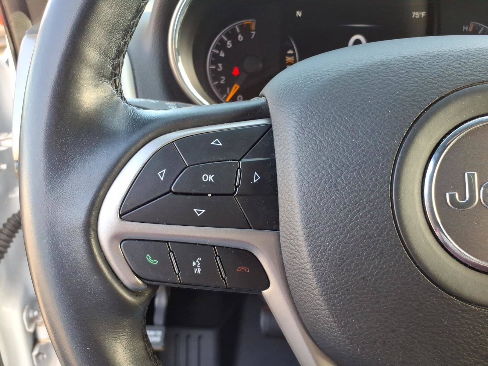 Used 2022 Jeep Grand Cherokee Laredo E RWD image 11