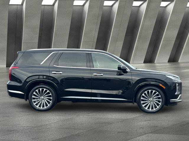 Used 2024 Hyundai Palisade Calligraphy image 6