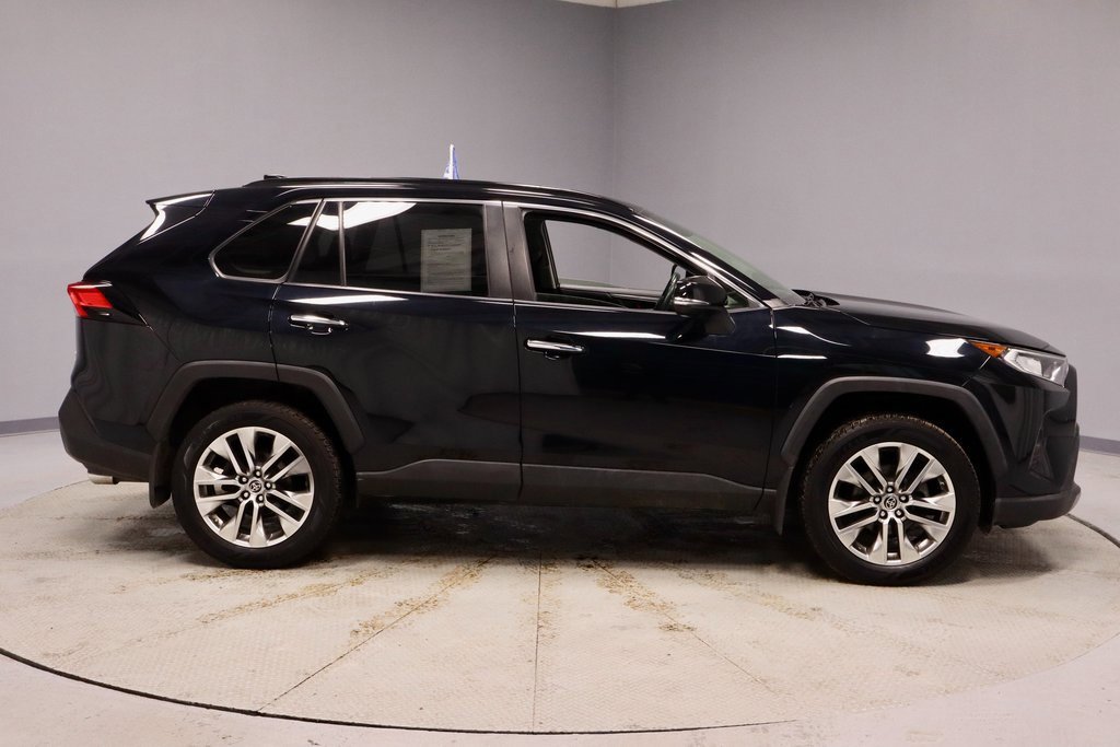 Used 2019 Toyota RAV4 Limited w/ Advanced Technology Package image 6