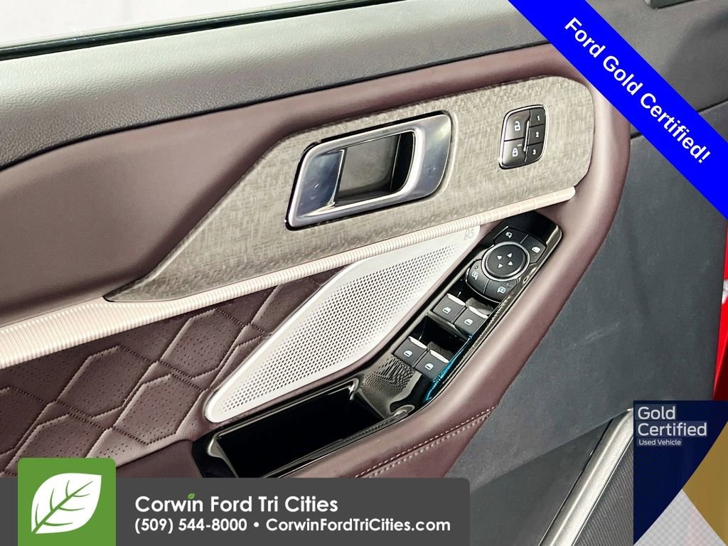 Certified 2025 Ford Explorer Platinum w/ Ultimate Package image 12
