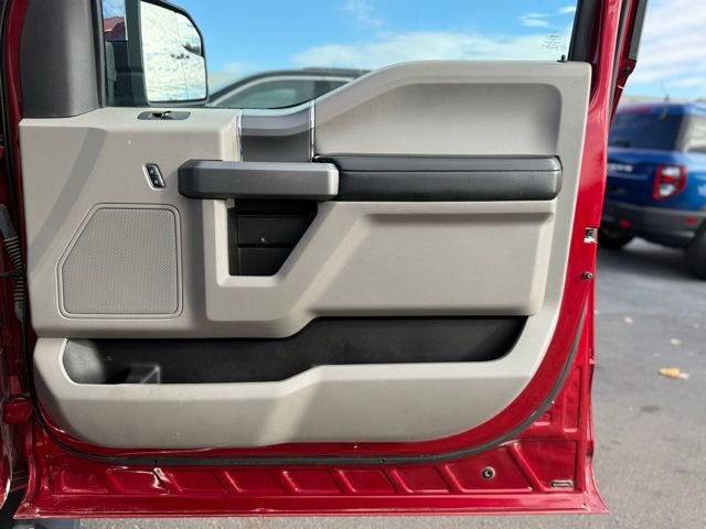 Certified 2016 Ford F150 XLT w/ Equipment Group 301A Mid image 28