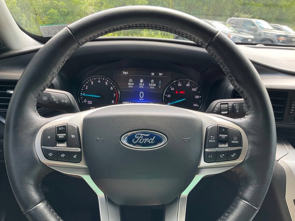 Certified 2022 Ford Explorer XLT w/ Class IV Trailer Tow Package AWD/4WD image 10