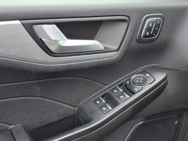 Certified 2023 Ford Escape Platinum AWD/4WD image 16