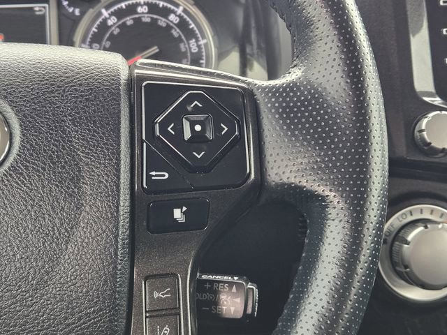 Used 2023 Toyota 4Runner TRD Off-Road Premium w/ Moonroof Package AWD/4WD image 28