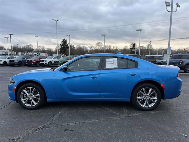 Used 2023 Dodge Charger SXT w/ Blacktop Special Edition image 2