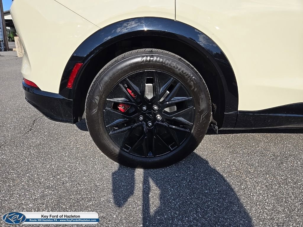 Certified 2025 Ford Mustang Mach-E Premium w/ Sport Appearance Package AWD/4WD image 21
