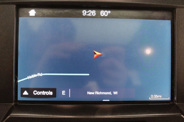 Certified 2018 Ford F150 Platinum w/ Equipment Group 701A Luxury image 11