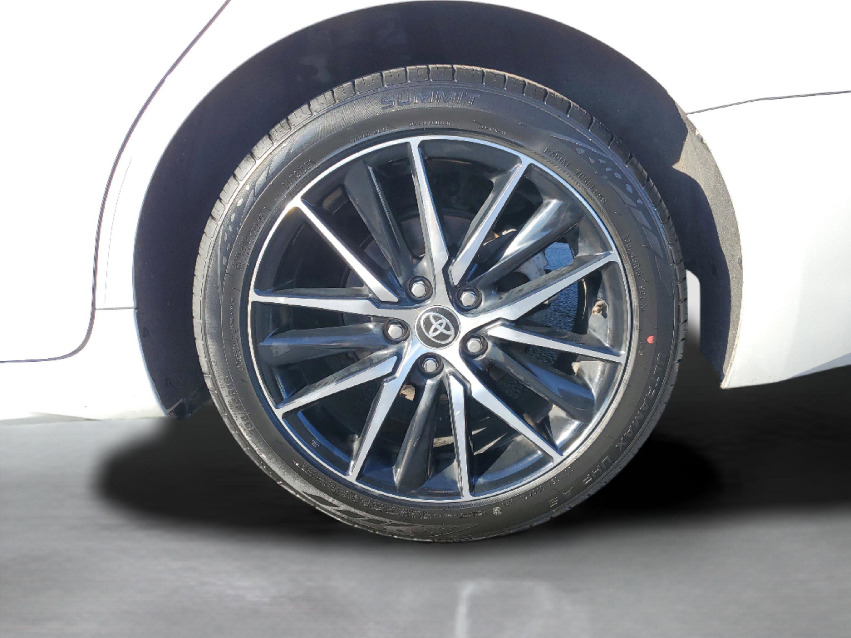 Used 2024 Toyota Camry SE image 7