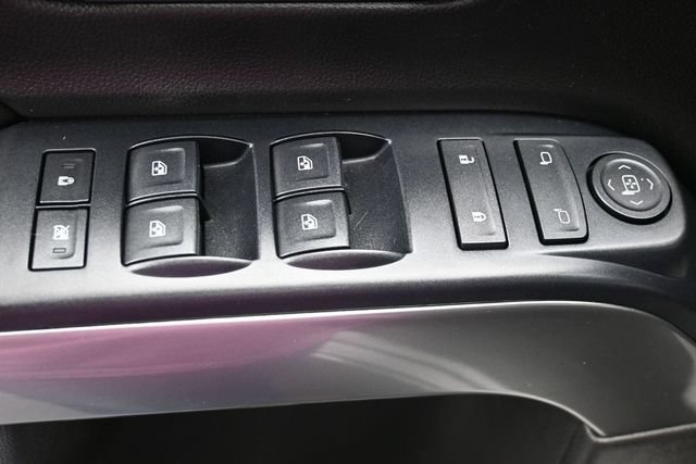 Used 2018 Chevrolet Silverado 1500 LT RWD image 14