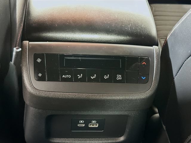 Used 2024 Nissan Pathfinder Rock Creek AWD/4WD image 32