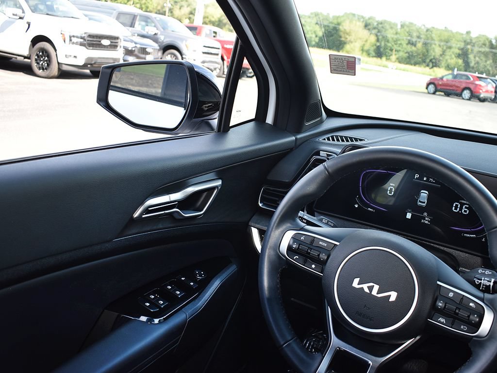 Used 2025 Kia Sportage X-Line w/ Premium Package AWD/4WD image 19