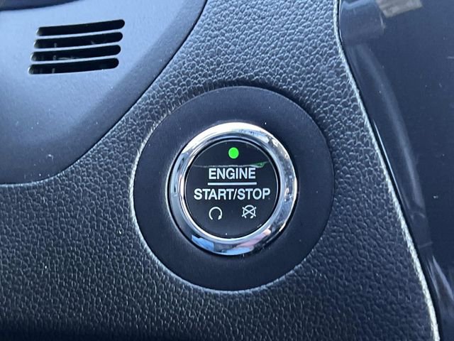 Certified 2018 Ford Explorer XLT w/ Equipment Group 202A image 27