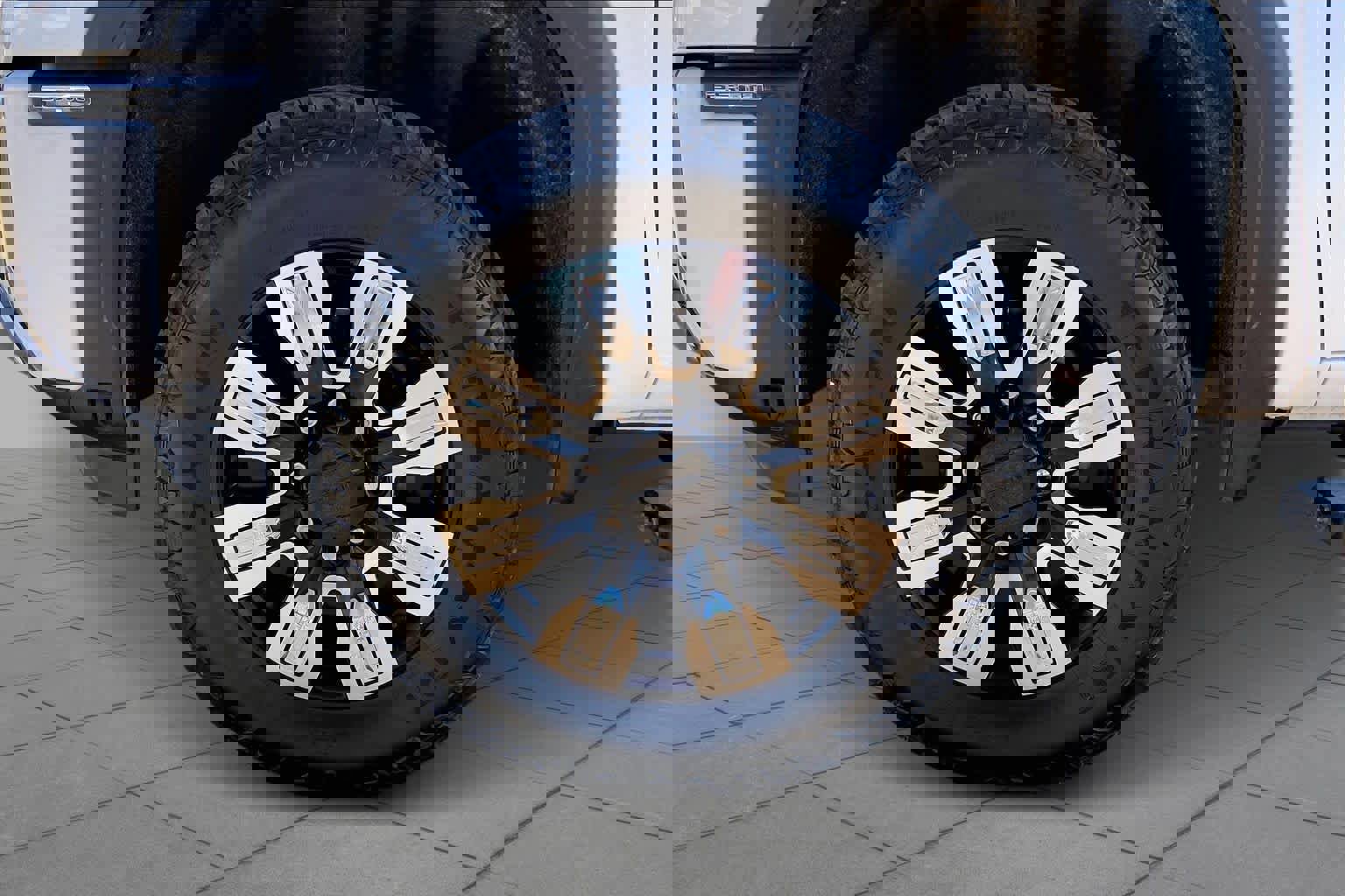 Used 2024 GMC Sierra 2500 Denali w/ Denali Reserve Package image 10