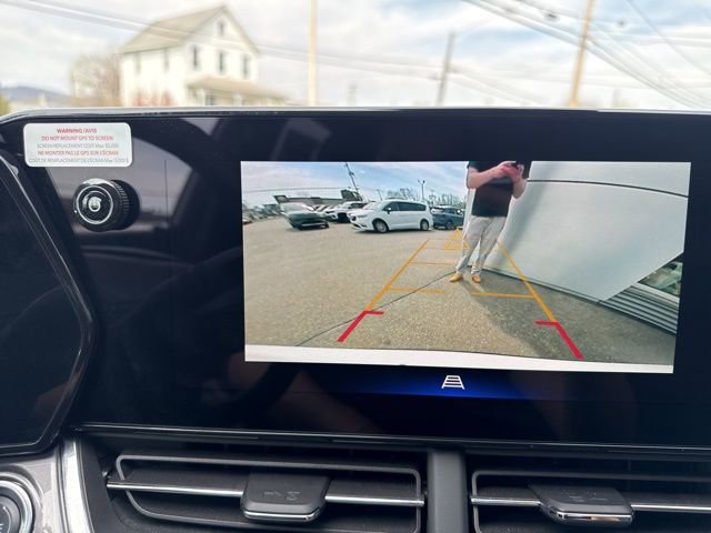 Used 2025 Chevrolet Trax ACTIV w/ Sunroof Package image 22