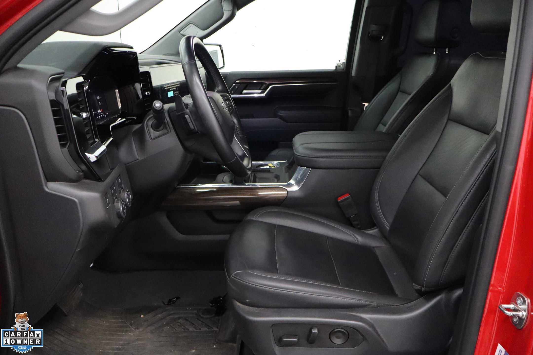 Used 2024 Chevrolet Silverado 1500 LT Trail Boss w/ Convenience Package II image 12