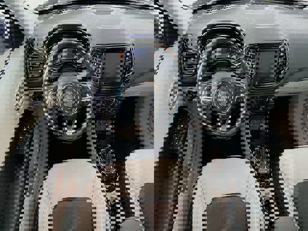 Used 2021 Jeep Compass Limited image 10