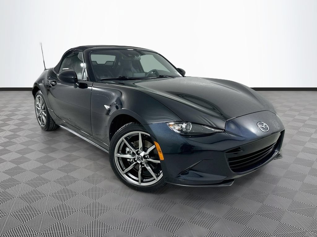 Used 2022 MAZDA MX-5 Miata Grand Touring w/ Weather Package RWD image 29