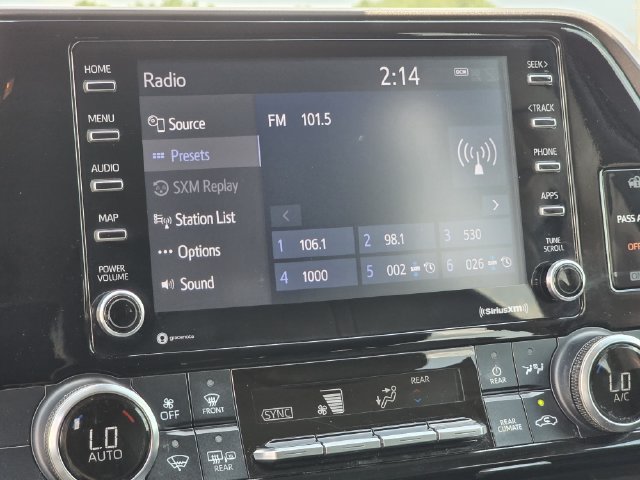 Used 2022 Toyota Highlander L FWD image 10