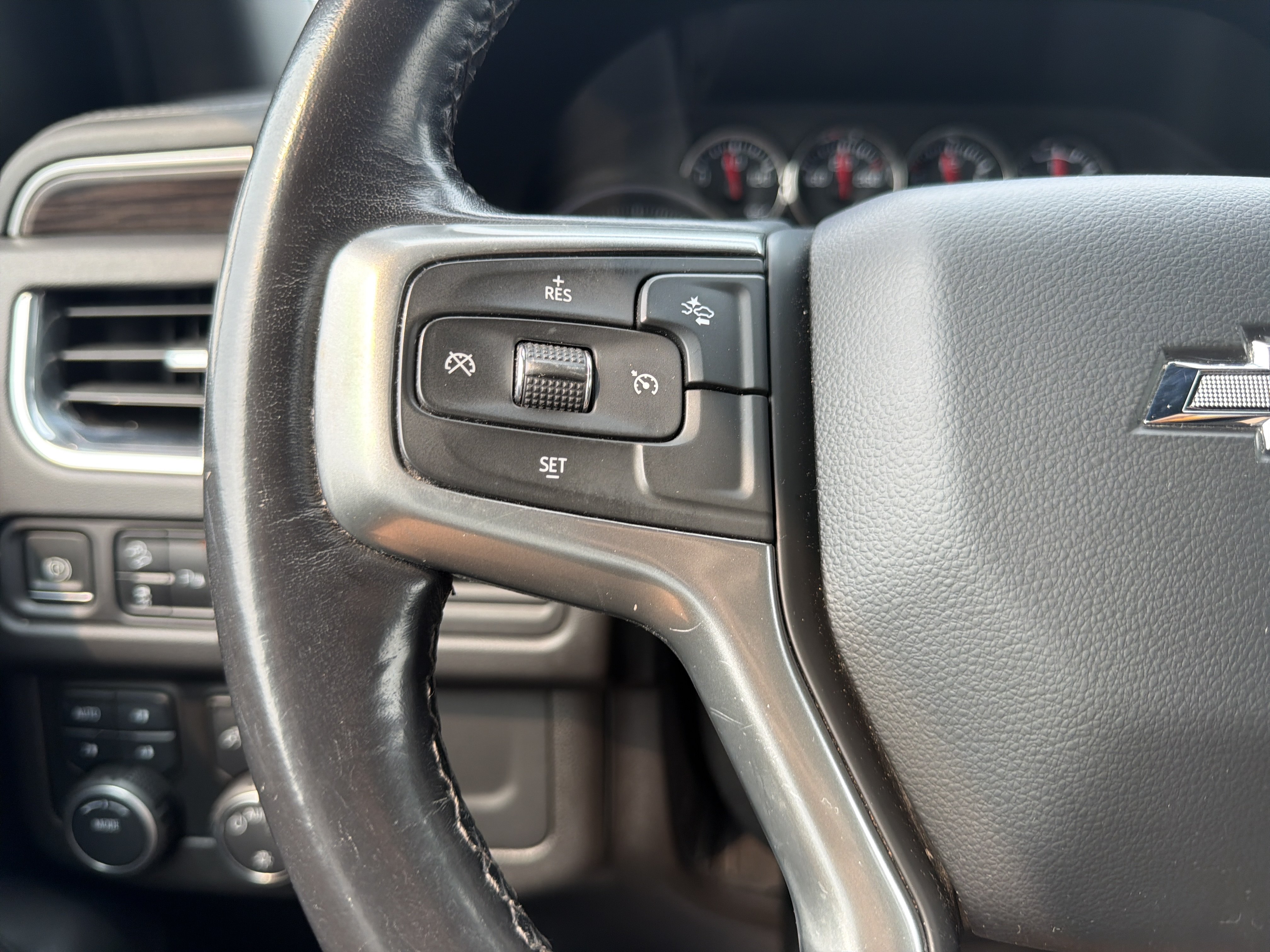 Used 2021 Chevrolet Tahoe Z71 AWD/4WD image 19