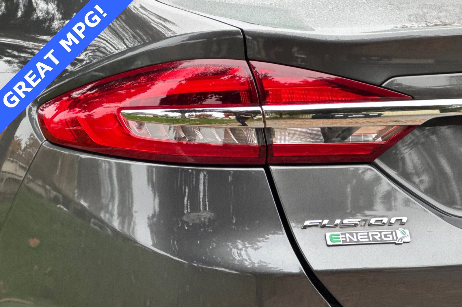 Certified 2018 Ford Fusion Energi SE image 27