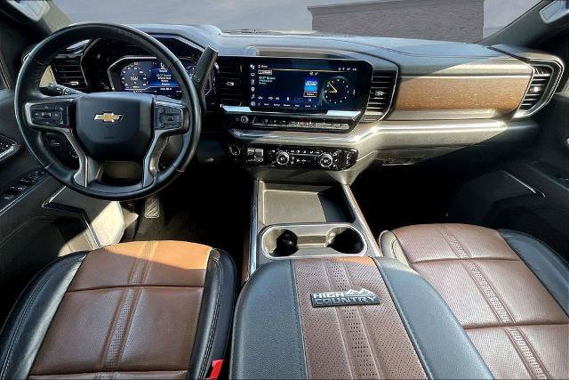 Used 2024 Chevrolet Silverado 2500 High Country w/ High Country Premium Package AWD/4WD image 8