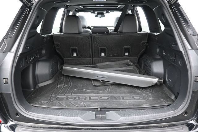 Used 2025 Subaru Forester Touring w/ Popular Package - Touring AWD/4WD image 28