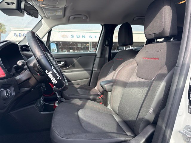 Used 2020 Jeep Renegade Trailhawk w/ Popular Equipment Group AWD/4WD image 8